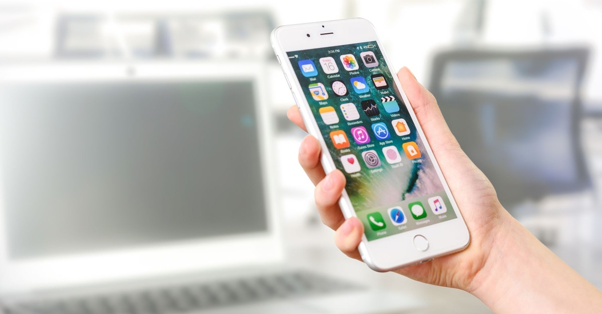iPhone 17系列香港入手指南2026｜官價、容量、點揀